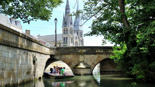 Balade En Barque Eaudyssee Notre Dame En Vaux © David Billy