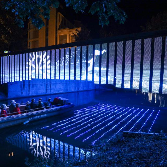 Balade En Barque Metamorpheauses Pont 7 Moulins © Teddy Picaude