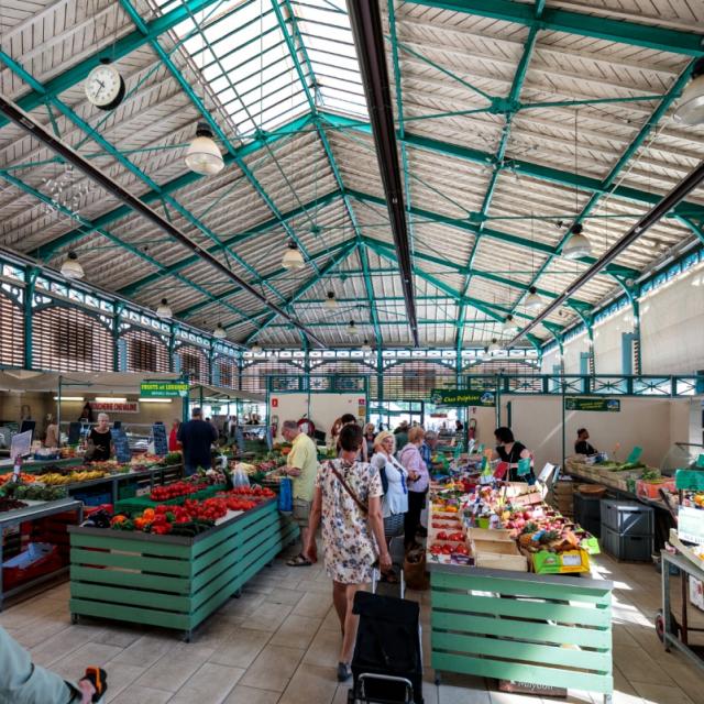 Halles Du Marche Chalons En Champagne Mercredi Samedi © Teddy Picaude