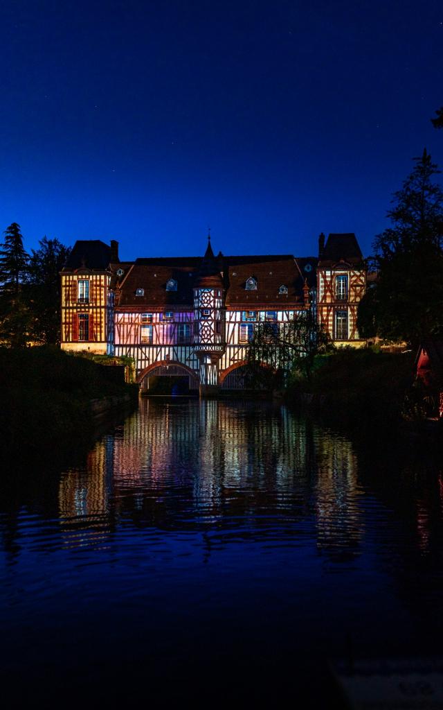 Balade En Barque Metamorpheauses Chalons Chateau Marche 3