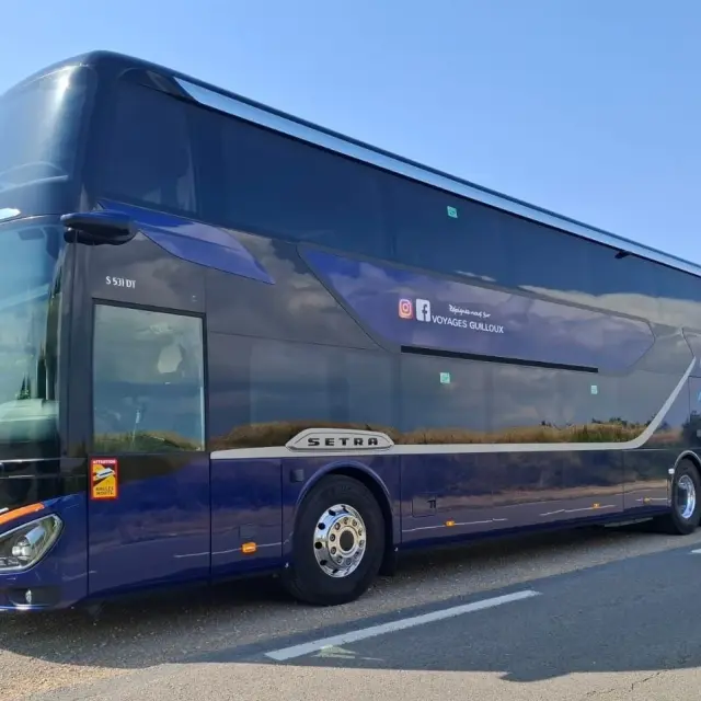 Voyages Guilloux Car De Tourisme 1